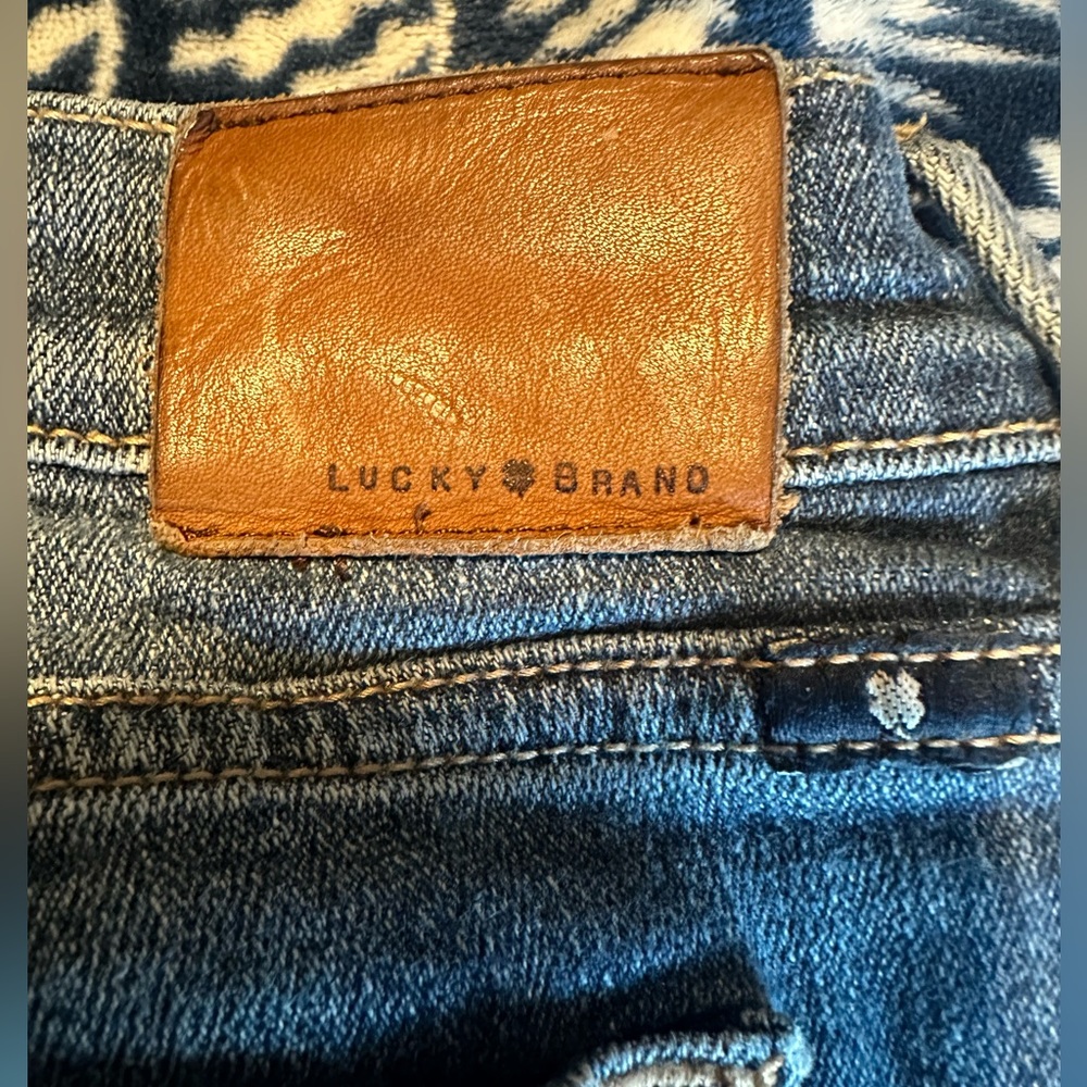 Lucky Brand Sweet n Low denim jeans size 14 - Picture 2 of 9